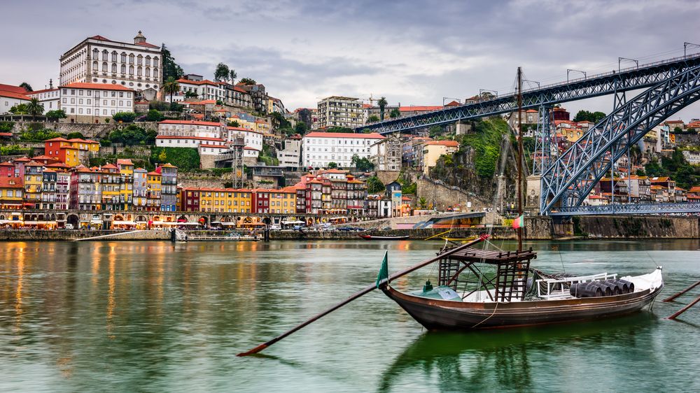 Porto a Prahu spojí od května letecká linka